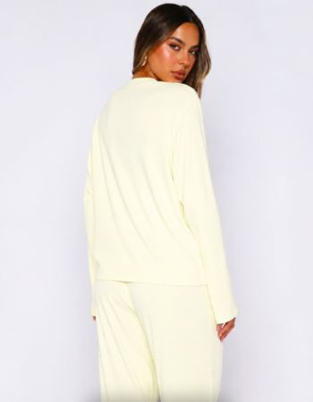 Alo Yoga Alosoft Finesse Long Sleeve & Wide-Leg Pant Set – Light Yellow
