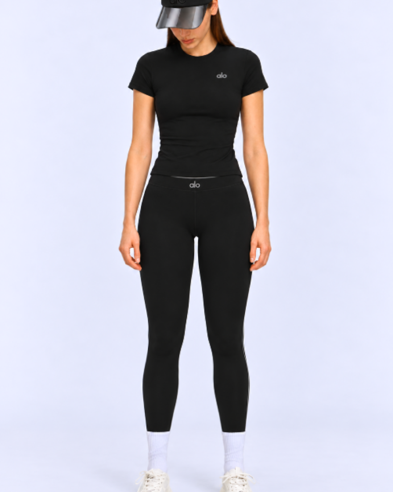 Alo Yoga Alosoft Finesse Tee – Black.