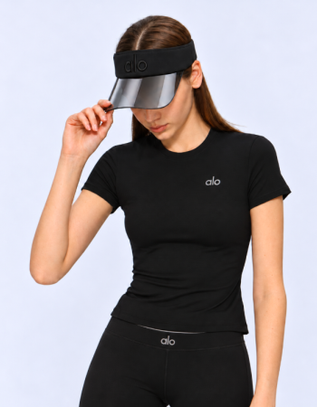 Alo Yoga Alosoft Finesse Tee – Black.