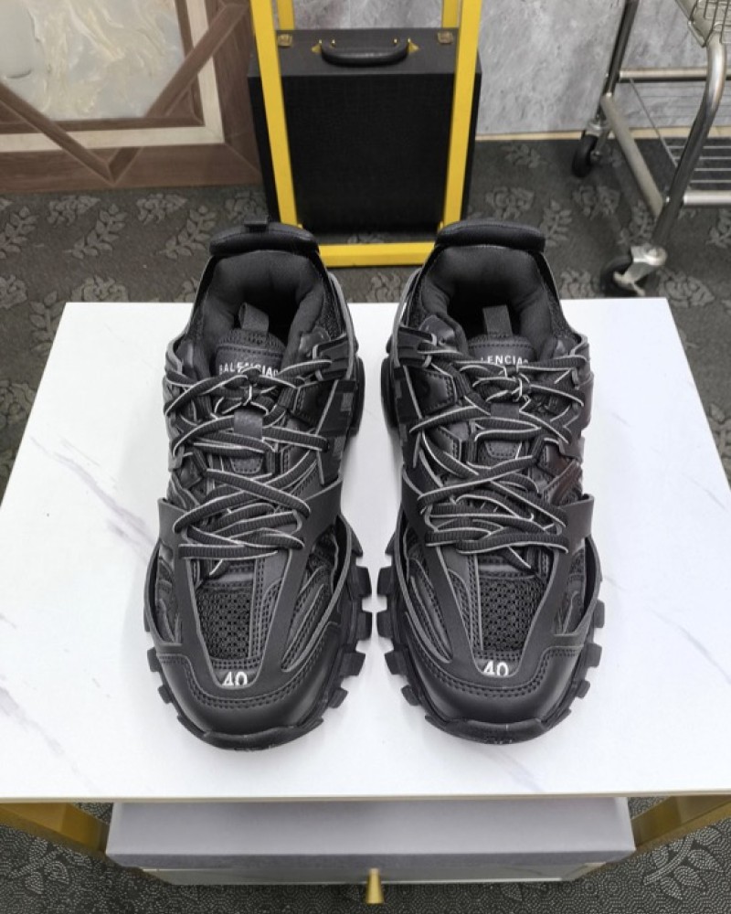Balenciaga Tracks 