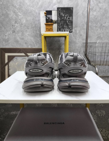 Balenciaga Tracks 