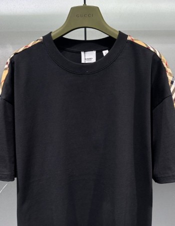 Burberry T shirt 