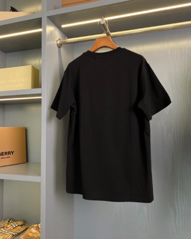 Burberry T shirt 