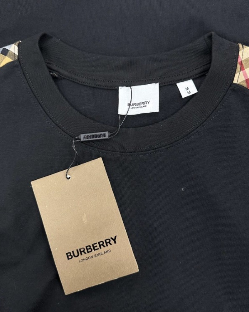 Burberry T shirt 