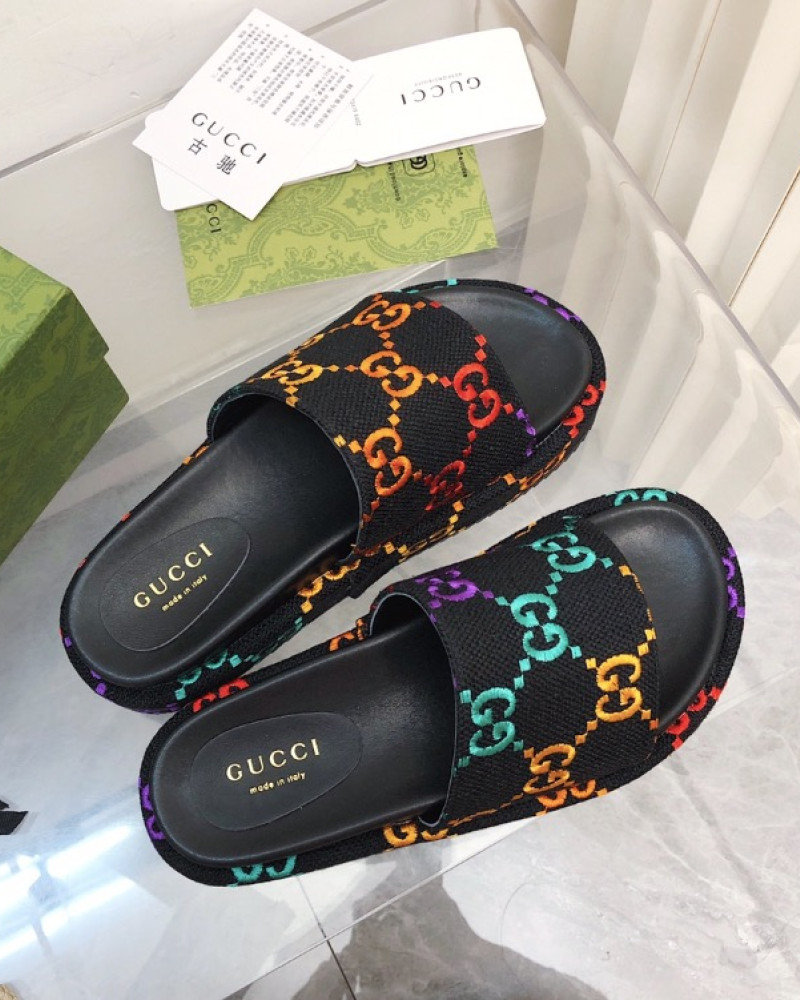 Gucci slides 