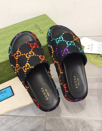 Gucci slides 