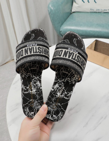Dior Slides