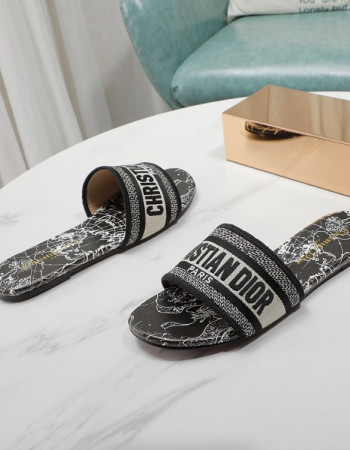 Dior Slides