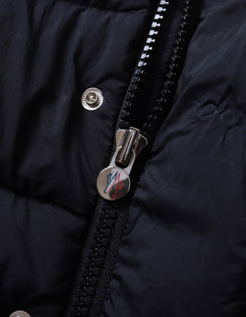 Moncler Maya Matte Short Down Jacket