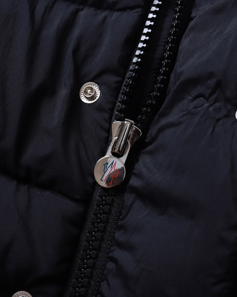 Moncler Maya Matte Short Down Jacket