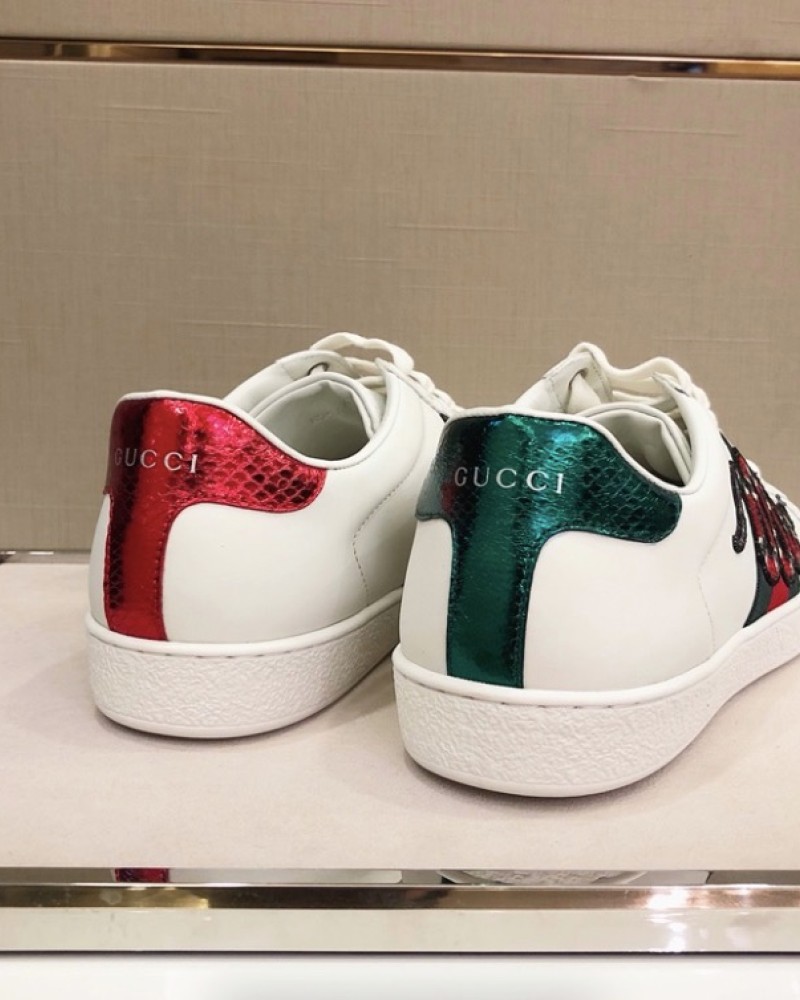  Gucci Ace Sneakers Embroidered Snake.