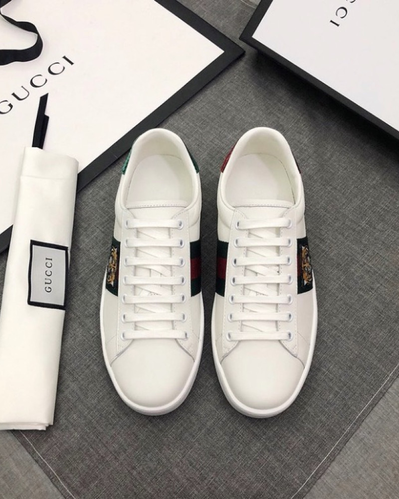 Gucci Ace Sneakers Embroidered Tiger 