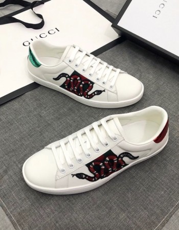  Gucci Ace Sneakers Embroidered Snake.