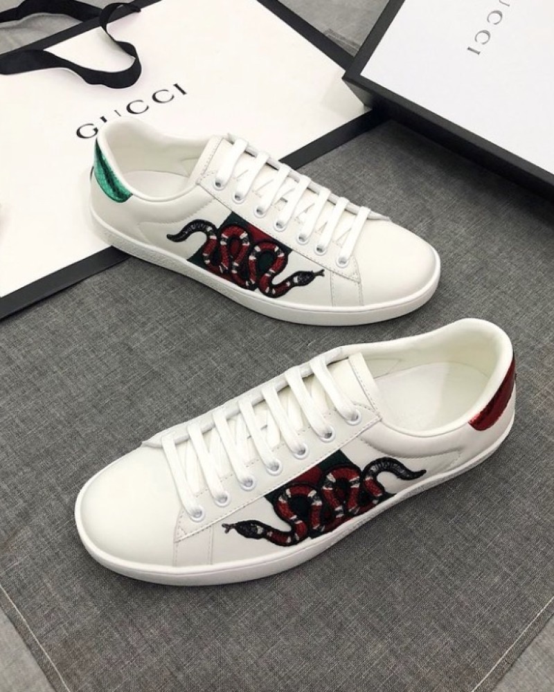  Gucci Ace Sneakers Embroidered Snake.
