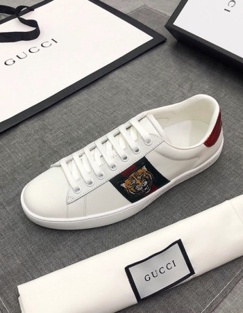 Gucci Ace Sneakers Embroidered Tiger 