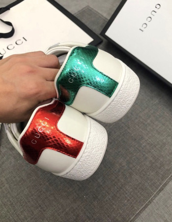 Gucci Ace Sneakers Embroidered Tiger 