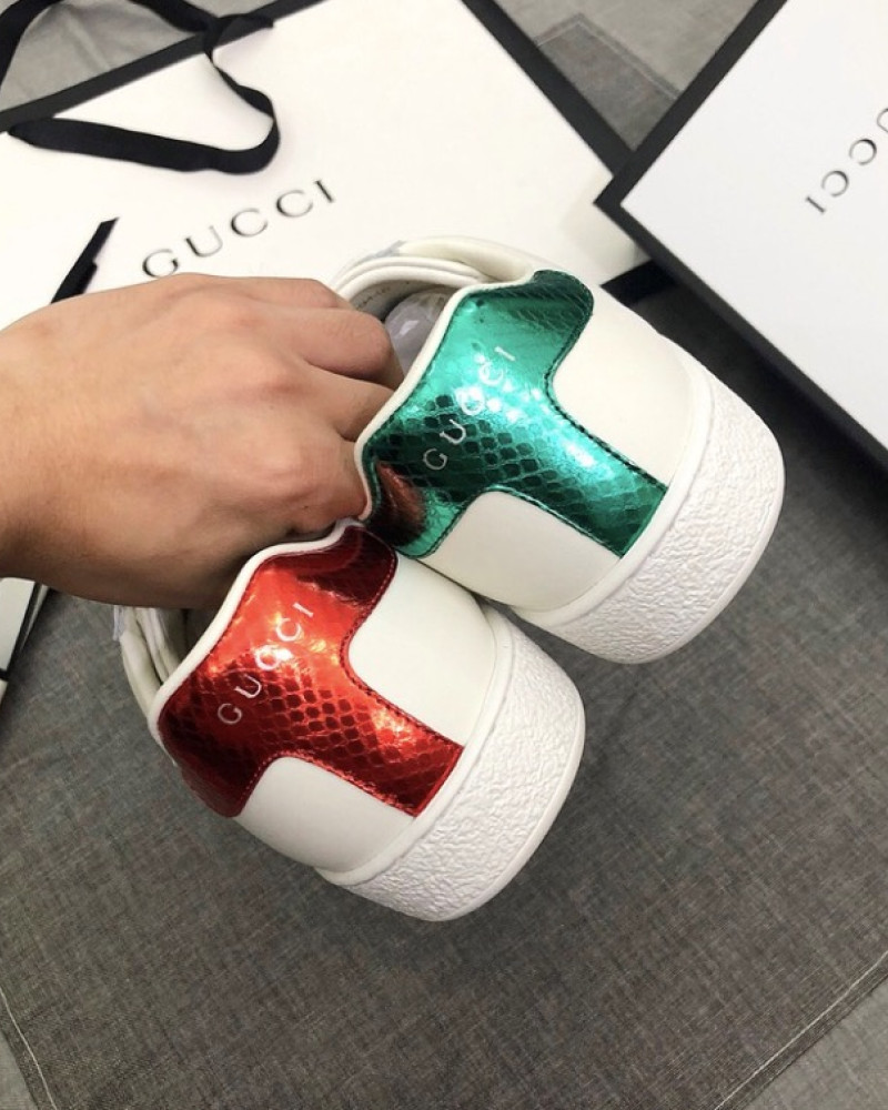 Gucci Ace Sneakers Embroidered Bee White Leather