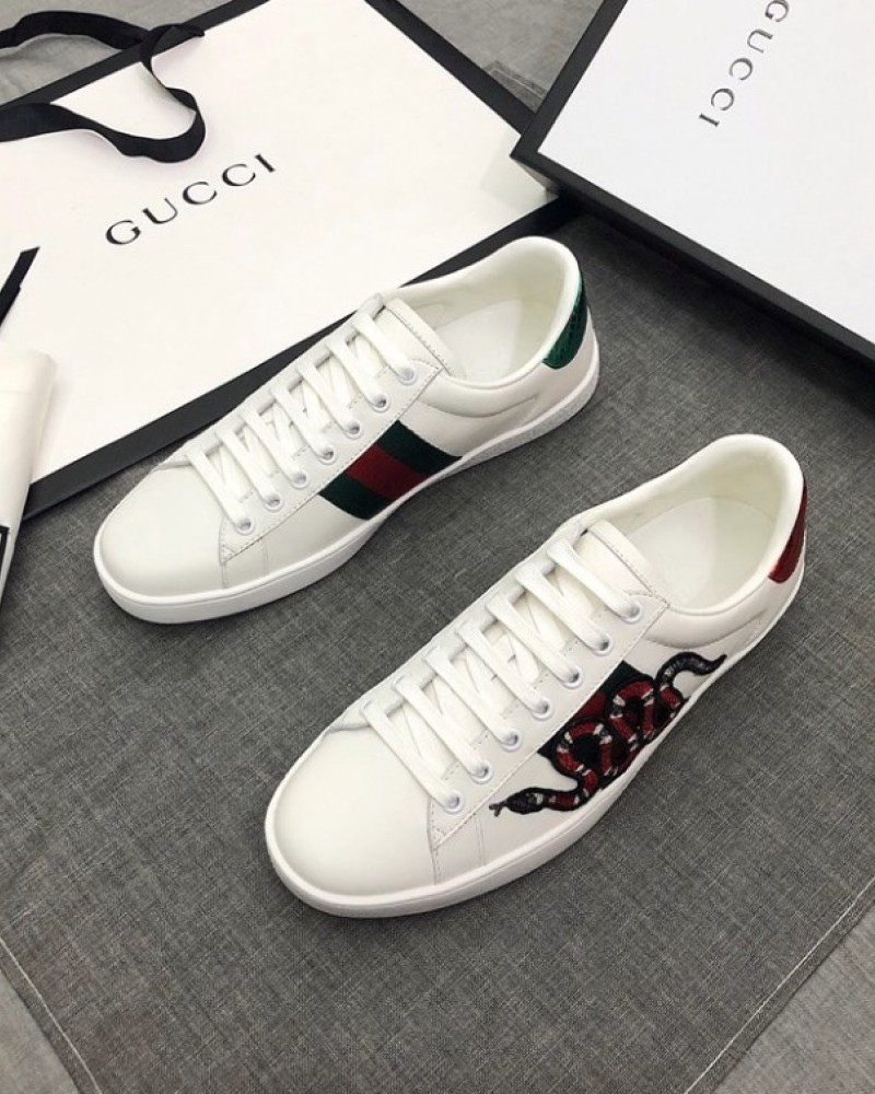  Gucci Ace Sneakers Embroidered Snake.