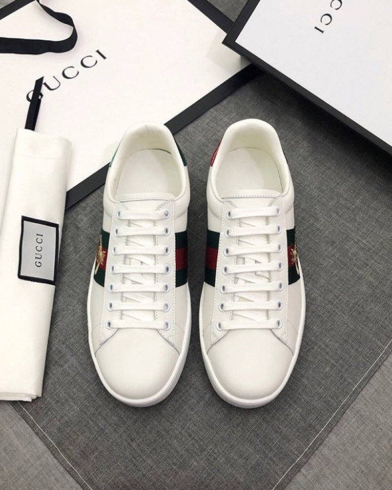 Gucci Ace Sneakers Embroidered Bee White Leather