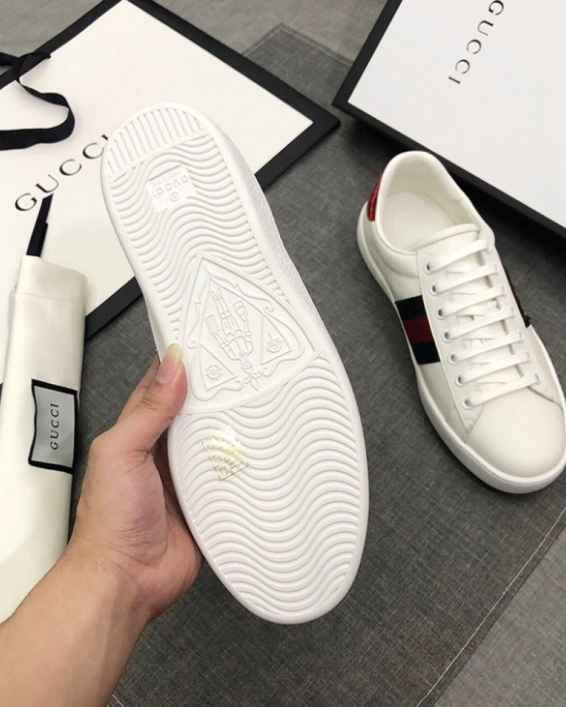 Gucci Ace Sneakers Embroidered Bee White Leather